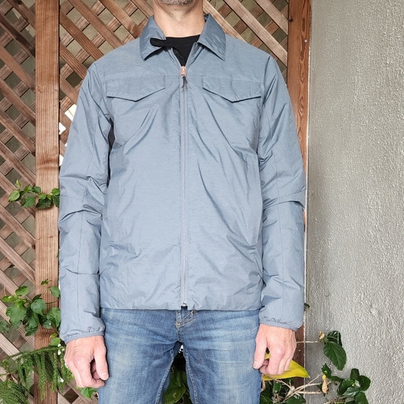 Levi's flap/cargo pockets puffer gray shirt Jacket/shacket  Sz M - Picture 3 of 13